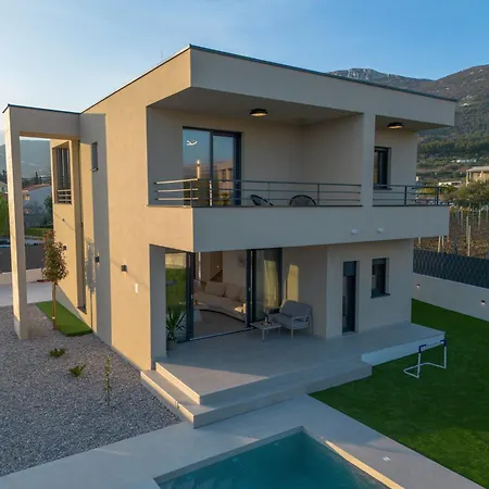 New Blue Horizon With Heated Pool Βίλα Kaštela
