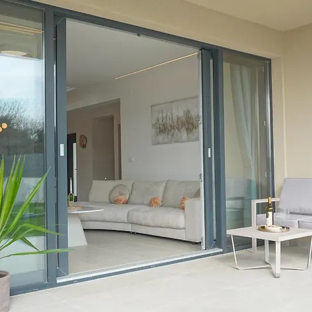 Blue Horizon With Heated Pool 4br And Skylight فيلة Kaštela