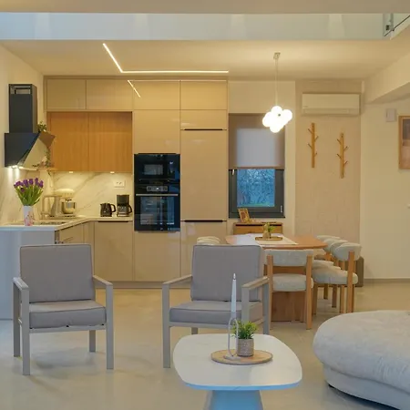 Blue Horizon With Heated Pool 4br And Skylight فيلة Kaštela
