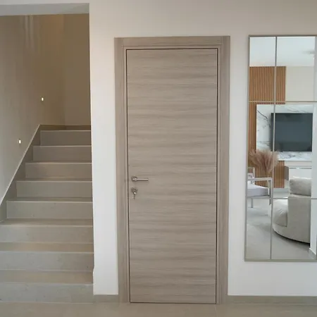 فيلة Blue Horizon With Heated Pool 4br And Skylight Kaštela