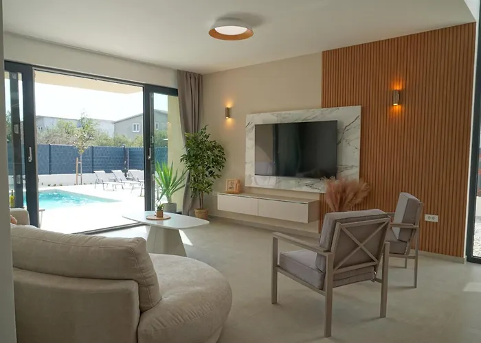 Βίλα New Blue Horizon With Heated Pool Kaštela