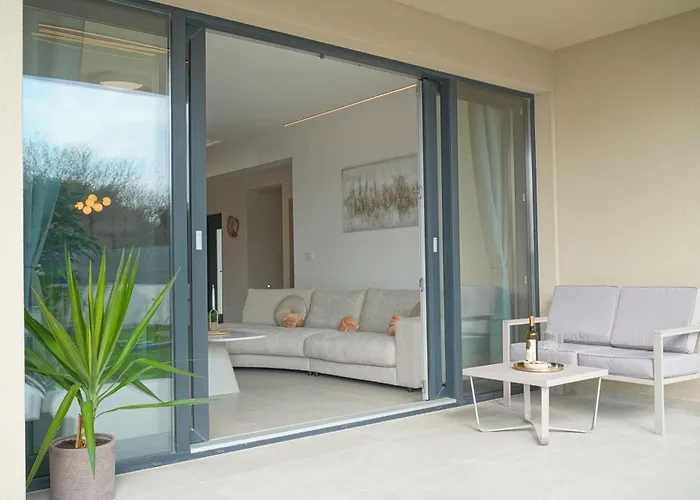 New Blue Horizon With Heated Pool Βίλα Kaštela