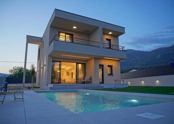 New Blue Horizon With Heated Pool