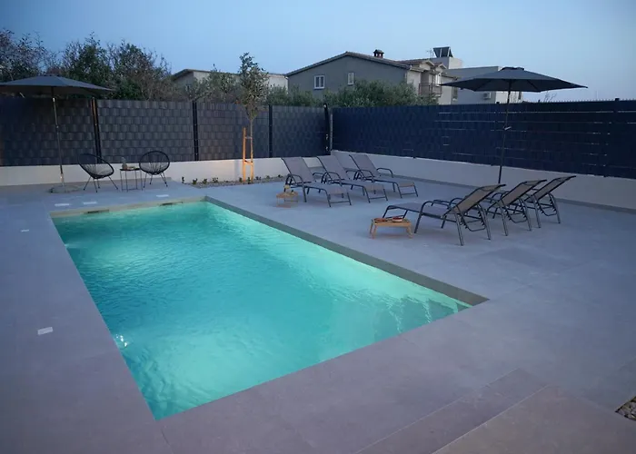 Βίλα New Blue Horizon With Heated Pool Kaštela